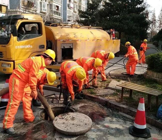 火炬开发区街道市政管道清淤