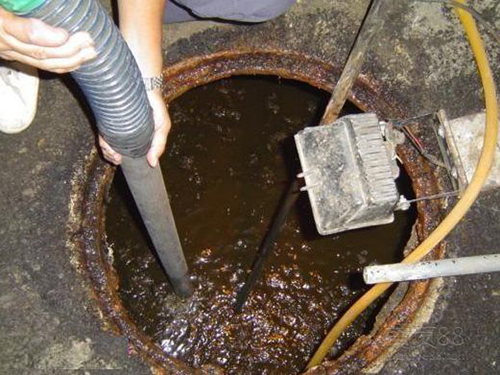 火炬开发区街道隔油池清理