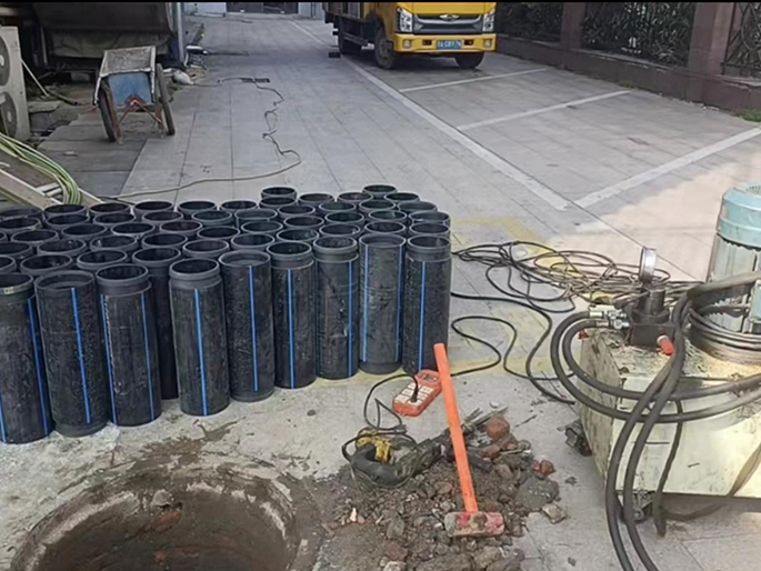 火炬开发区街道PE置换管厂家 DN315置换管 非开挖管短管置换